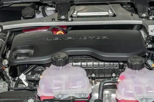 km续航+810马力家用实力派！新葡京20万级SUV推荐：640(图4)