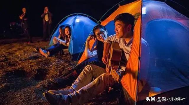 军：年轻人开始对坐地起价说不！澳门新葡京入口景区外的帐篷大(图2)