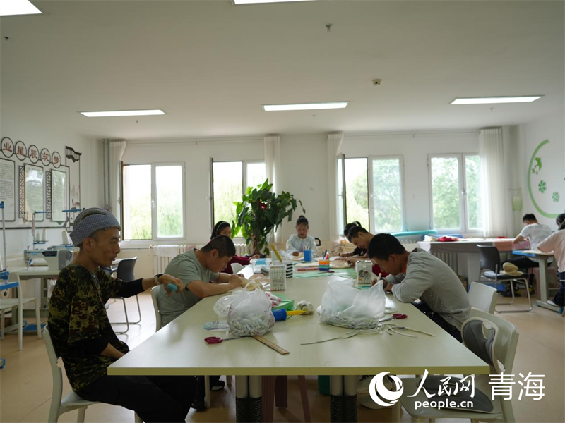 青海西宁这样守护残疾人幸福澳门新葡京入口从家庭到社会(图3) 青海西宁这样守护残疾人幸福澳门新葡京入口从家庭到社会(图3)